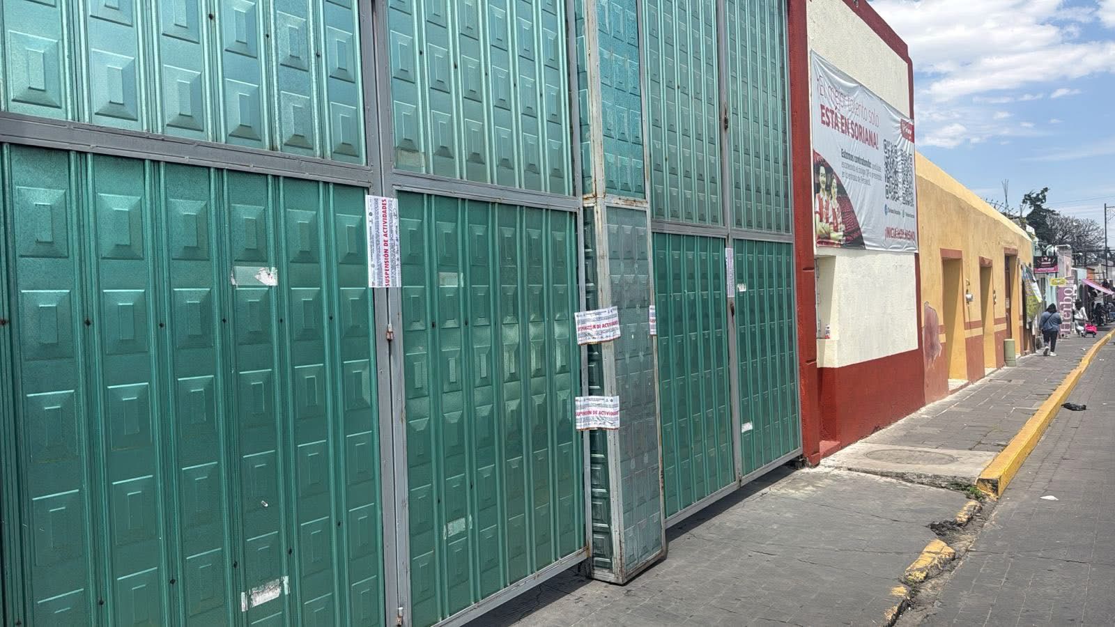 Clausura preventiva en estacionamiento de tienda comercial garantiza seguridad de la ciudadanía en Huamantla